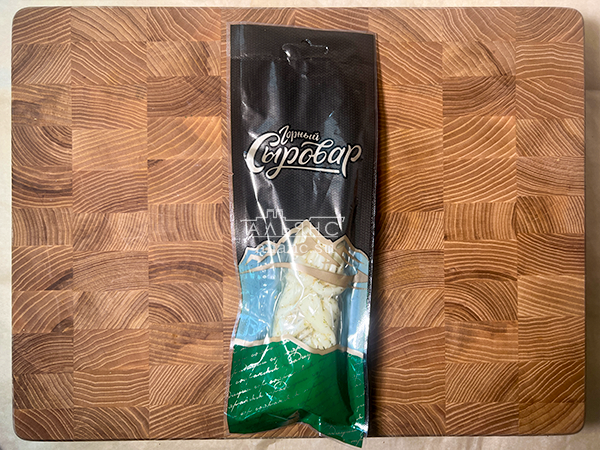 Сыр 100 гр ГОРНЫЙ СЫРОВАР (Косичка с укропом и чесноком) во Владимире