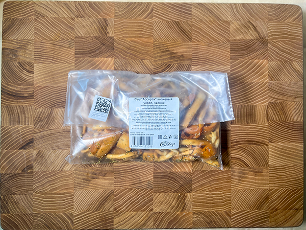 Сыр 150 гр ГОРНЫЙ СЫРОВАР (Ассорти копчёный с укропом и чесноком) во Владимире